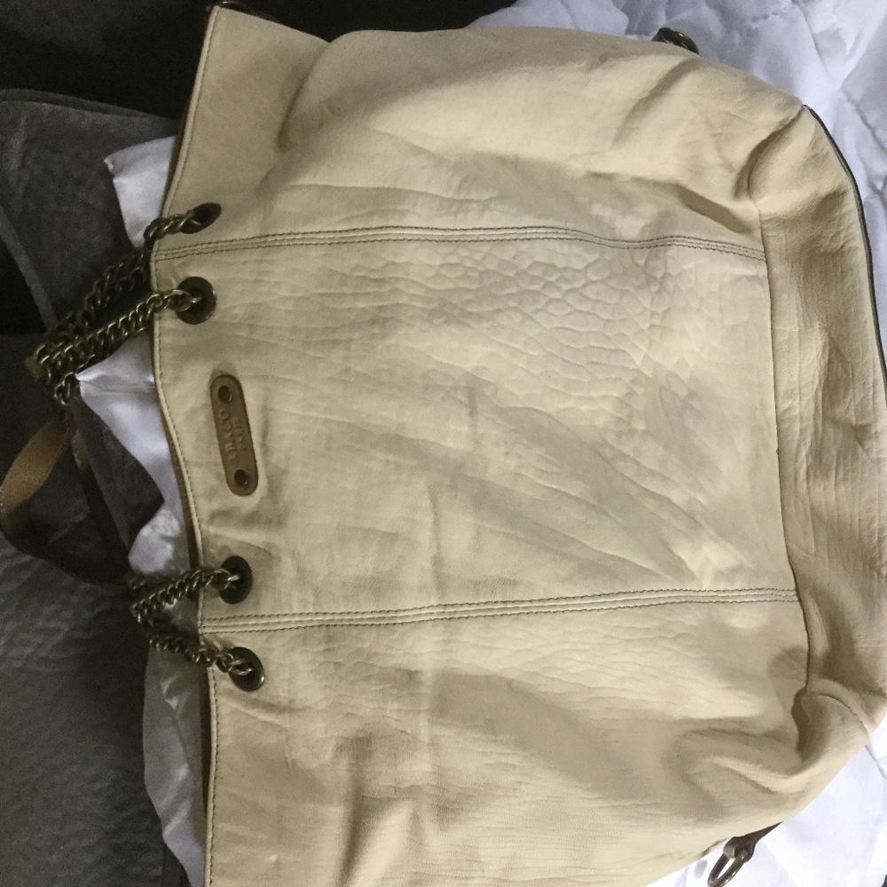 Woman’s handbag